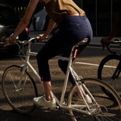 Feu Stop Arrière Vélo Automatique USB Burner Brake 4 Feu Stop Arrière Vélo Automatique USB Burner Brake -Magasin De Sport De Vélo feu stop arriere velo automatique usb burner brake full 5