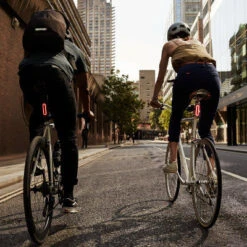 Feu Stop Arrière Vélo Automatique USB Burner Brake 5 Feu Stop Arrière Vélo Automatique USB Burner Brake -Magasin De Sport De Vélo feu stop arriere velo automatique usb burner brake full 6