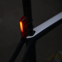 Phare Arrière Vélo Rechargeable USB Slimline Ultratorch Oxford -Magasin De Sport De Vélo phare arriere velo rechargeable usb slimline ultratorch oxford full 4