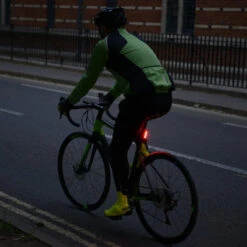 Phare Arrière Vélo Rechargeable USB Slimline Ultratorch Oxford -Magasin De Sport De Vélo phare arriere velo rechargeable usb slimline ultratorch oxford full 6