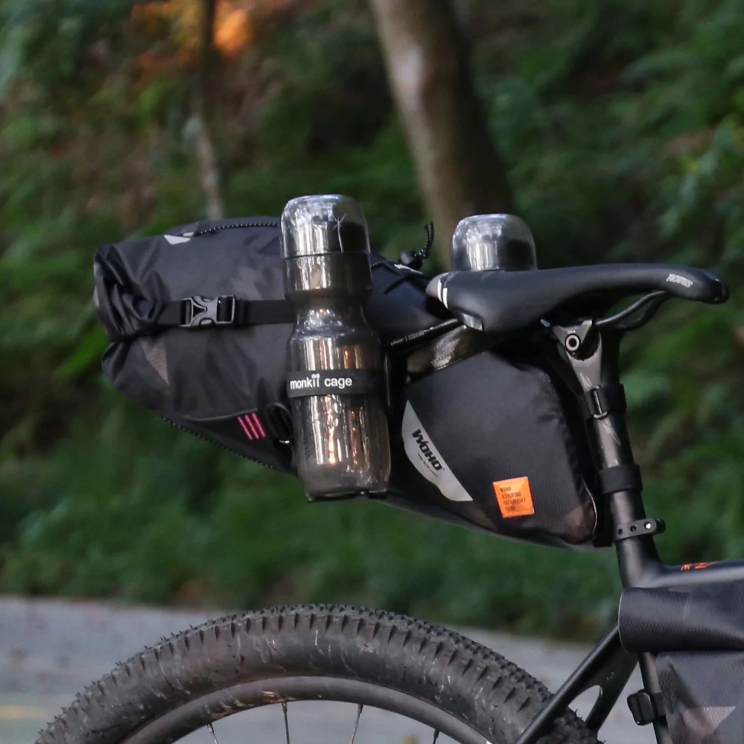 Stabilisateur de sacoche de selle bikepacking Woho Stabilisateur De Sacoche De Selle Bikepacking Woho -Magasin De Sport De Vélo stabilisateur sacoche de selle woho brooks b series 2